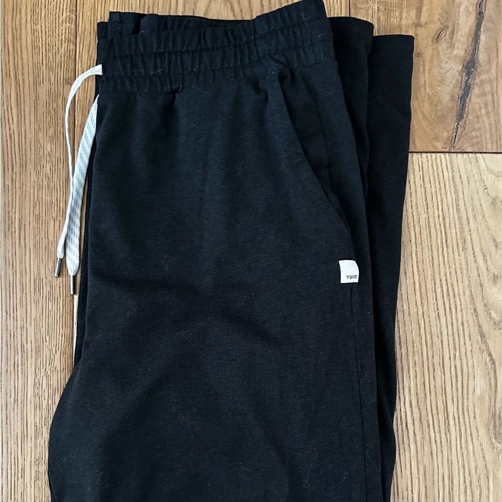Vuori Medium Halo Essential Wideleg Pant-SHORT